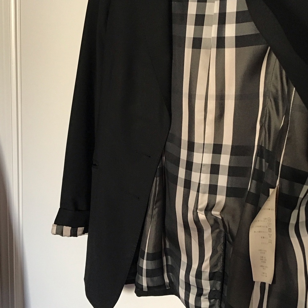 Burberry Black Blazer with Plaid Lining - Picture 3 of 6
